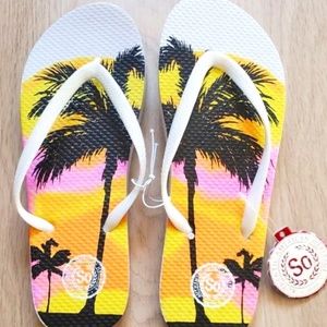 Junior SO Palm Tree Flip Flop Size 7.5